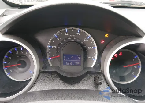 2010 Honda Fit Sport z USA, uszkodzony, nr VIN JHMGE8H49AS026400